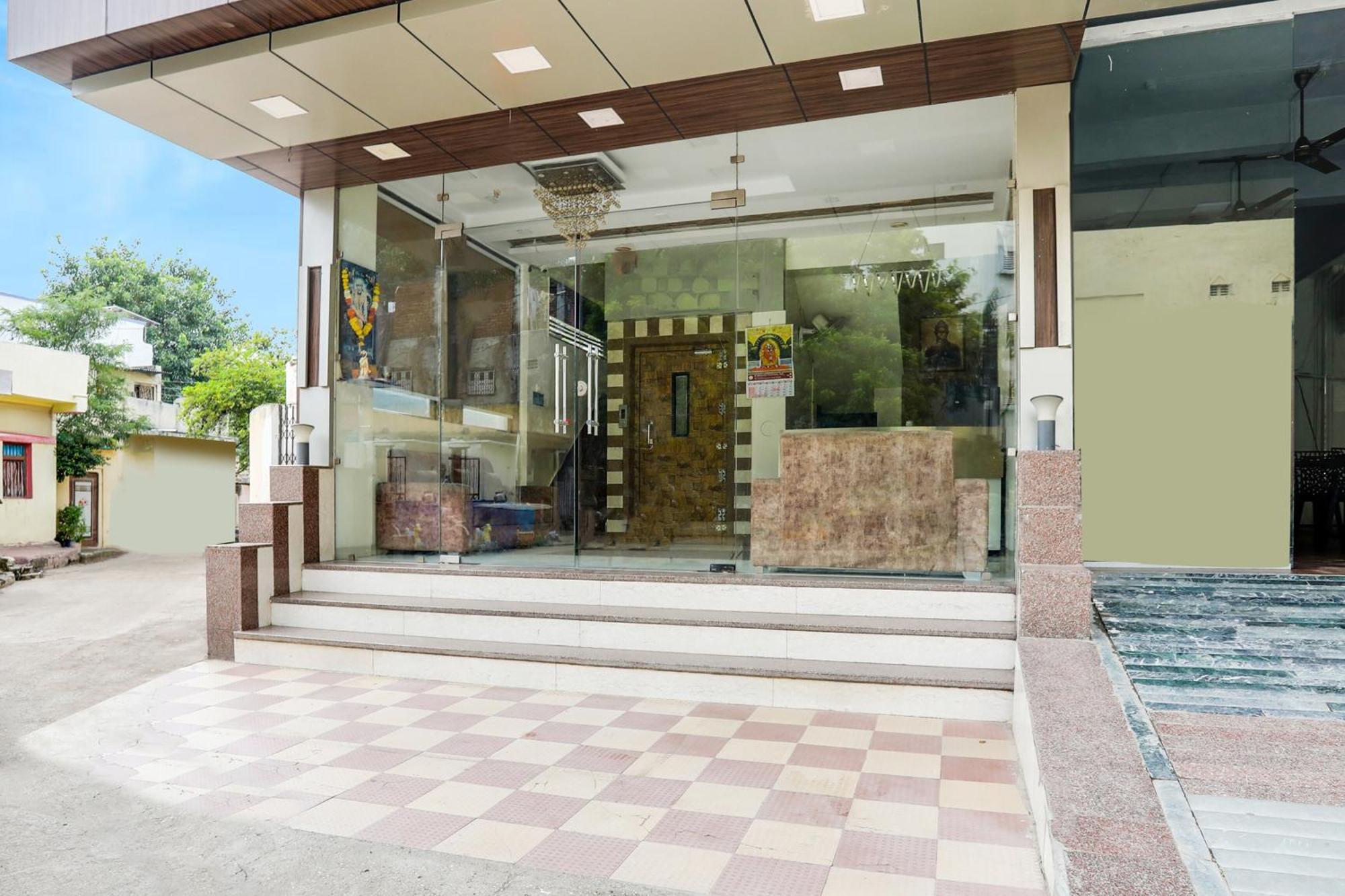 Super Hotel O Palkhi Road Near Sai Baba Temple Formerly Netra Sai 舍地 外观 照片